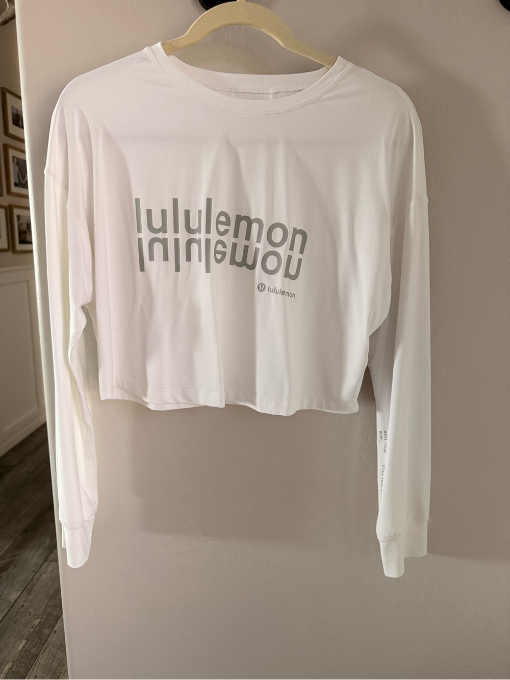 lululemon White Cropped Long-Sleeve Logo Top